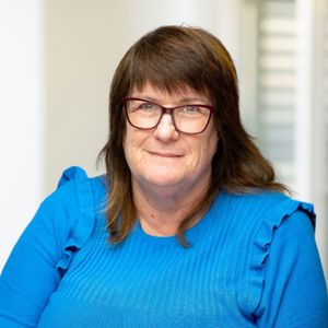 Tracey Huzzey Mhs Homes Customer Scrutiny Panel Member