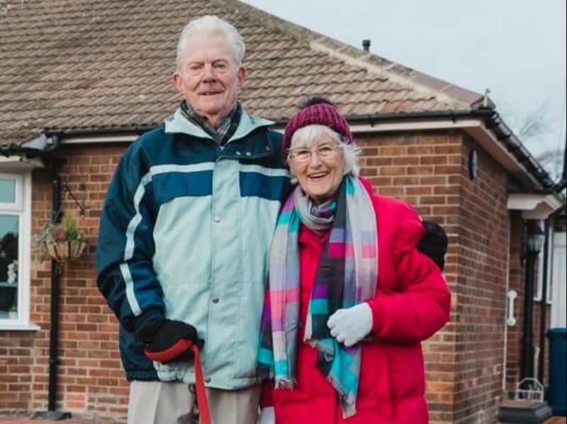 Banner 532 Man And Woman In Winter Clothing Smiling